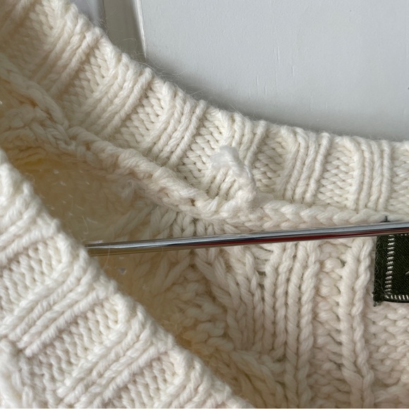 Eddie Bauer Cable Knit Ivory V-Neck Sweater - XL - Picture 6 of 8